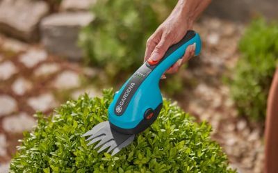 Акумулаторни ножици за трева и храсти GARDENA