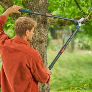 GARDENA Телескопична ножица за клони до 50 мм Telecut Pro